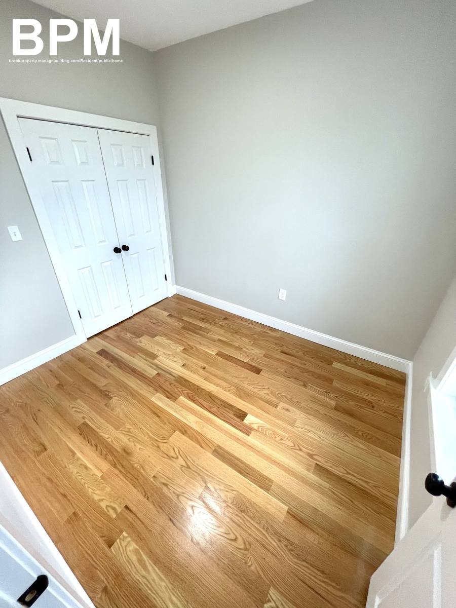 Apartment for rent at 247 Chelsea St #3, East Boston, MA 02128