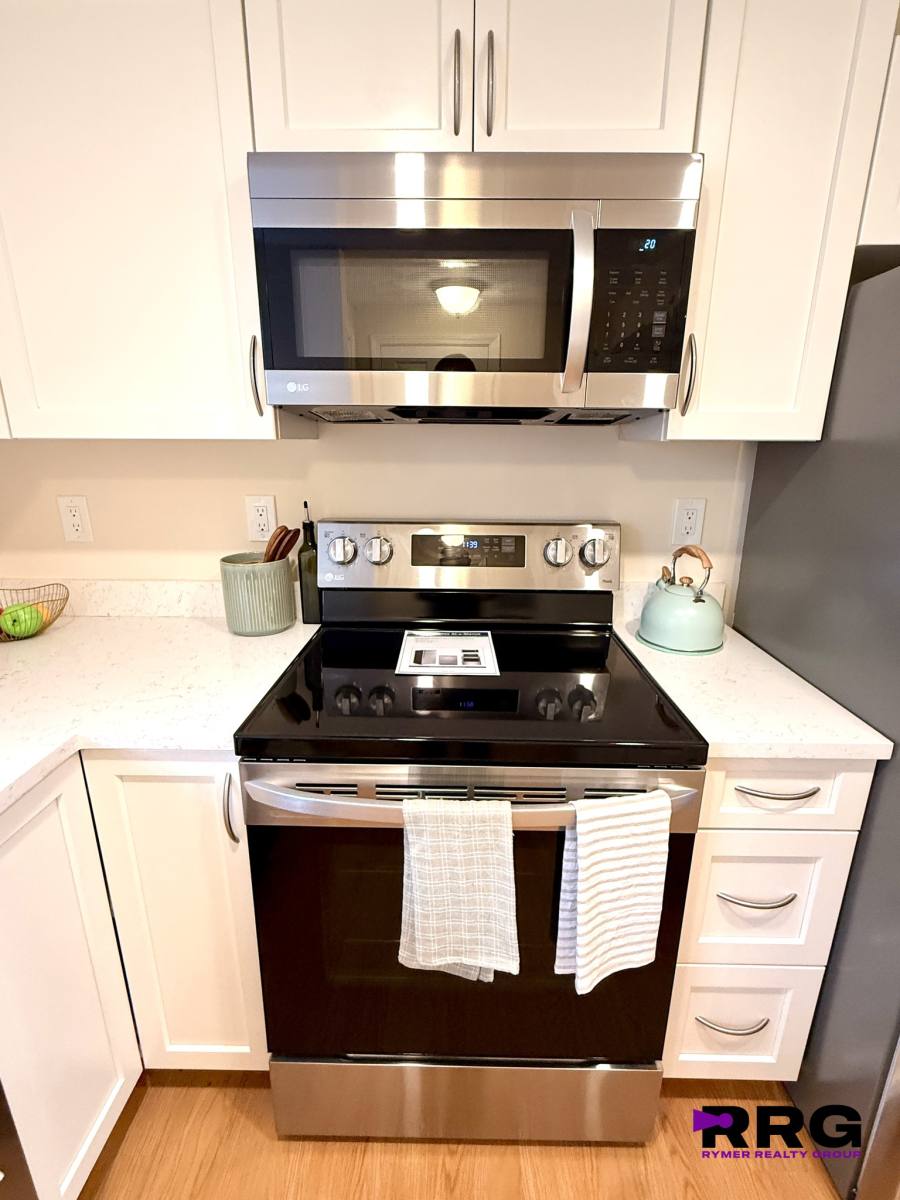 Townhouse for rent at 515 Norwest Dr #515, Norwood, MA 02062