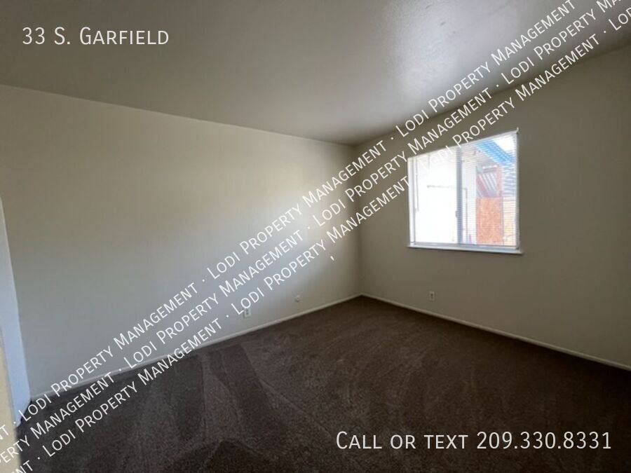Apartment for rent at 33 S Garfield, Lodi, CA 95240