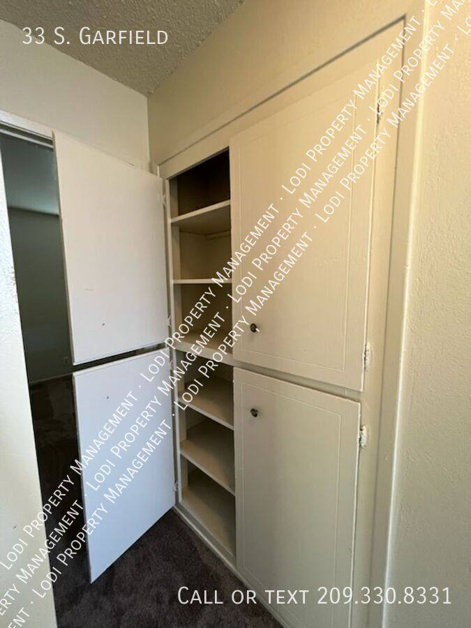 Apartment for rent at 33 S Garfield, Lodi, CA 95240