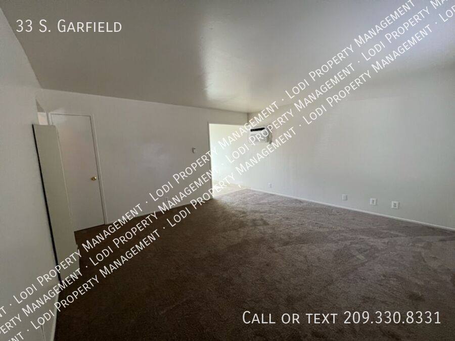 Apartment for rent at 33 S Garfield, Lodi, CA 95240