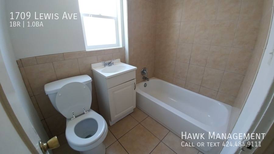 Apartment for rent at 1709 Lewis Ave #4, Long Beach, CA 90813