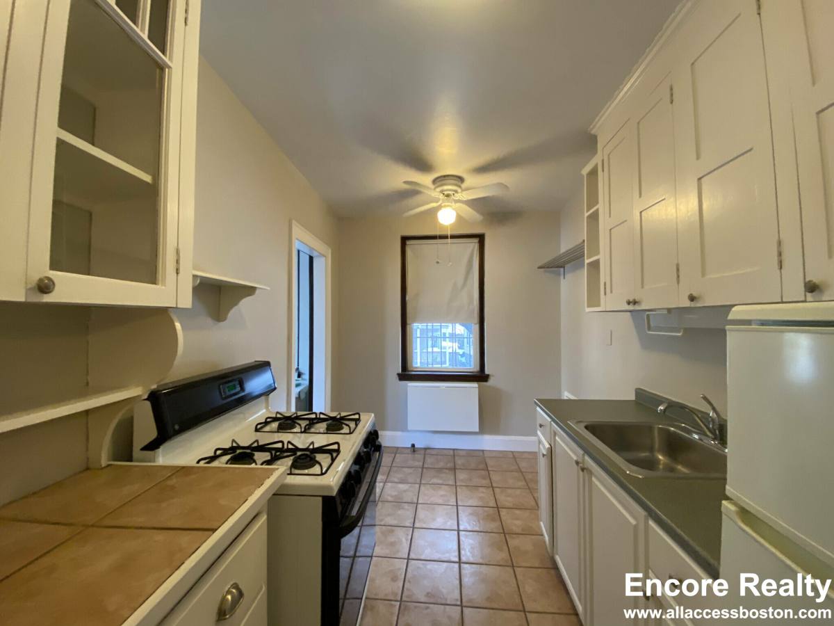 Apartment for rent at 119 College Ave #24, Somerville, MA 02144