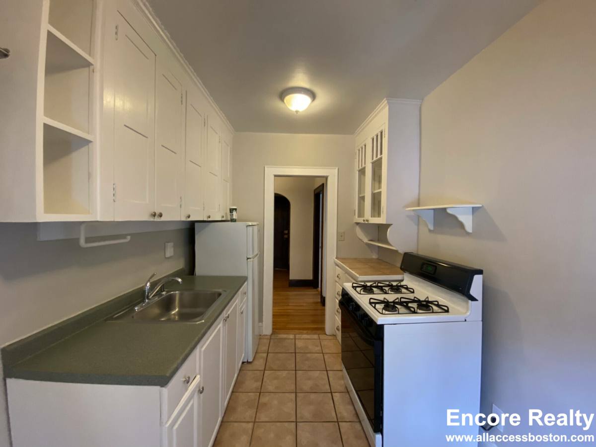 Apartment for rent at 119 College Ave #24, Somerville, MA 02144