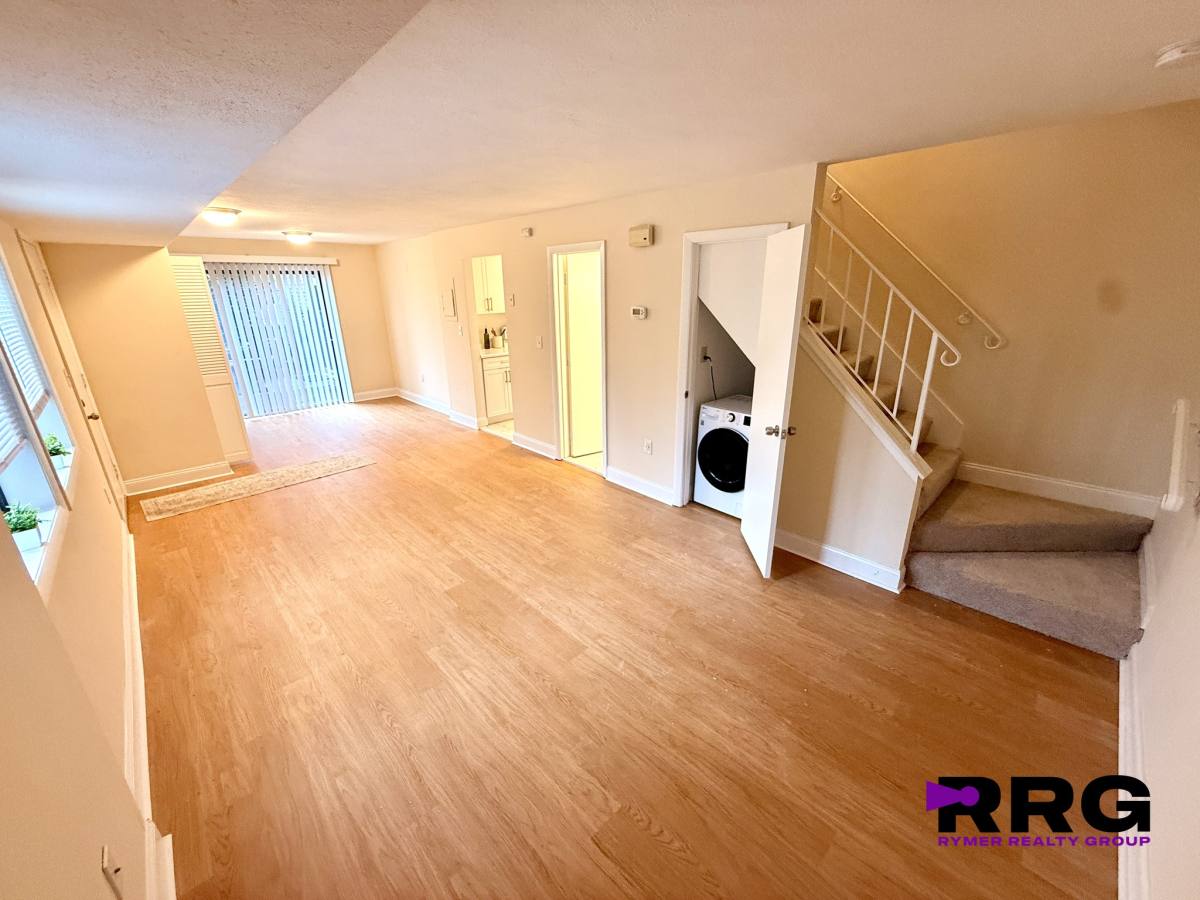 Townhouse for rent at 812 Norwest Dr #812, Norwood, MA 02062