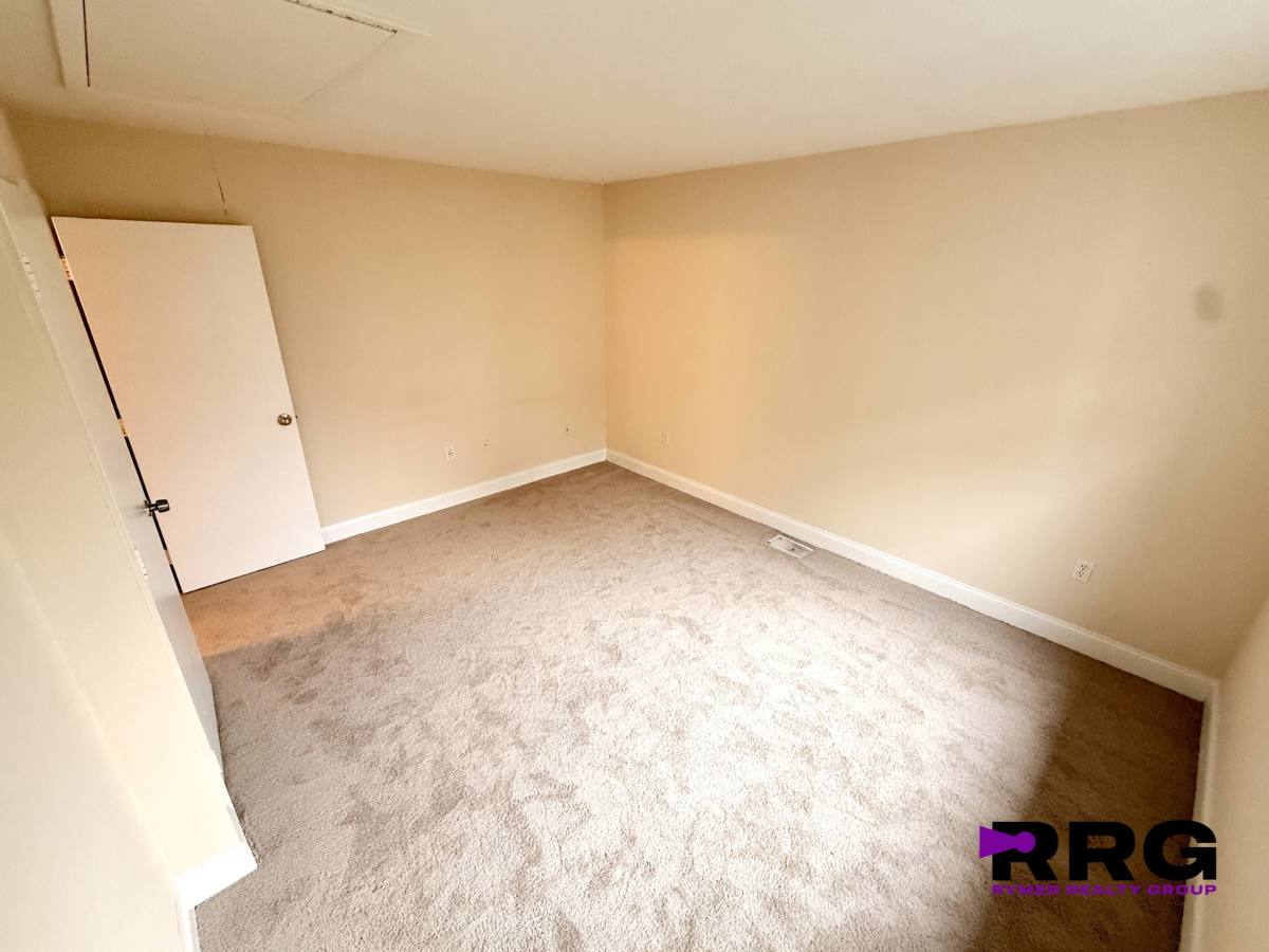Townhouse for rent at 812 Norwest Dr #812, Norwood, MA 02062
