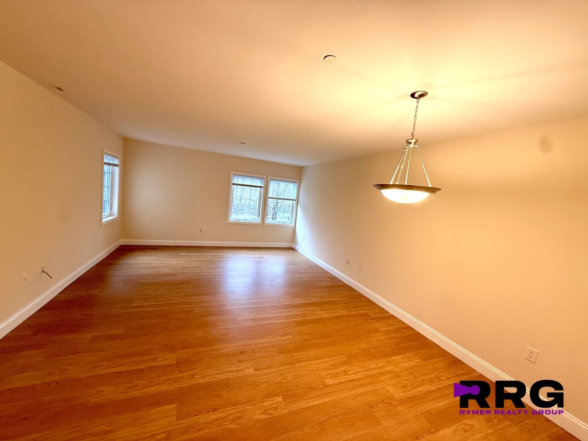 Townhouse for rent at 938 Norwest Dr #938, Norwood, MA 02062