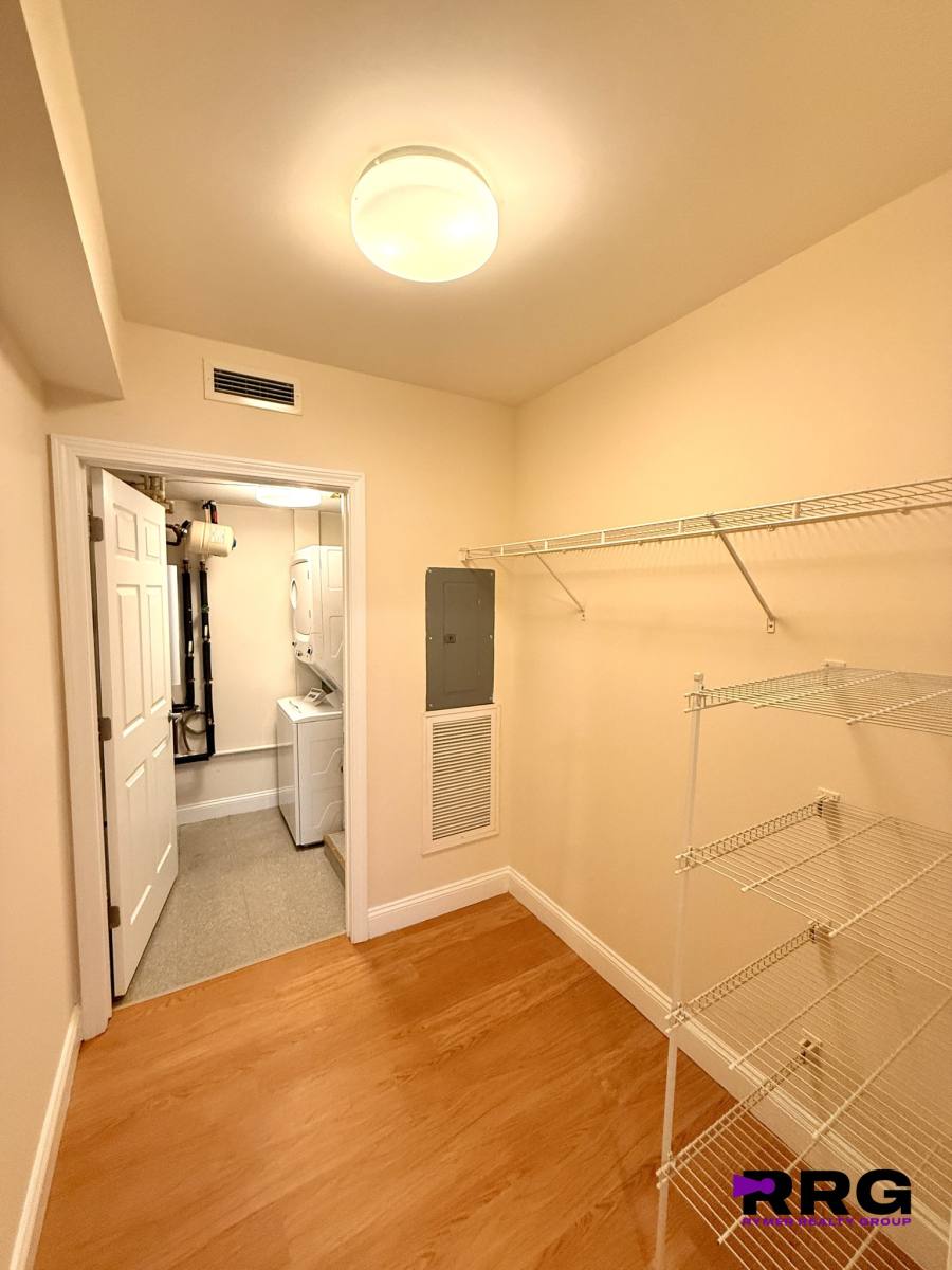 Townhouse for rent at 938 Norwest Dr #938, Norwood, MA 02062