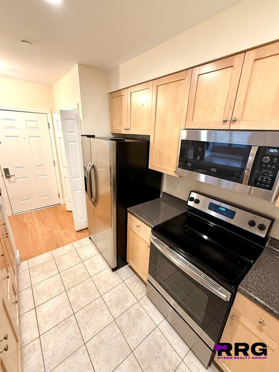 Townhouse for rent at 938 Norwest Dr #938, Norwood, MA 02062