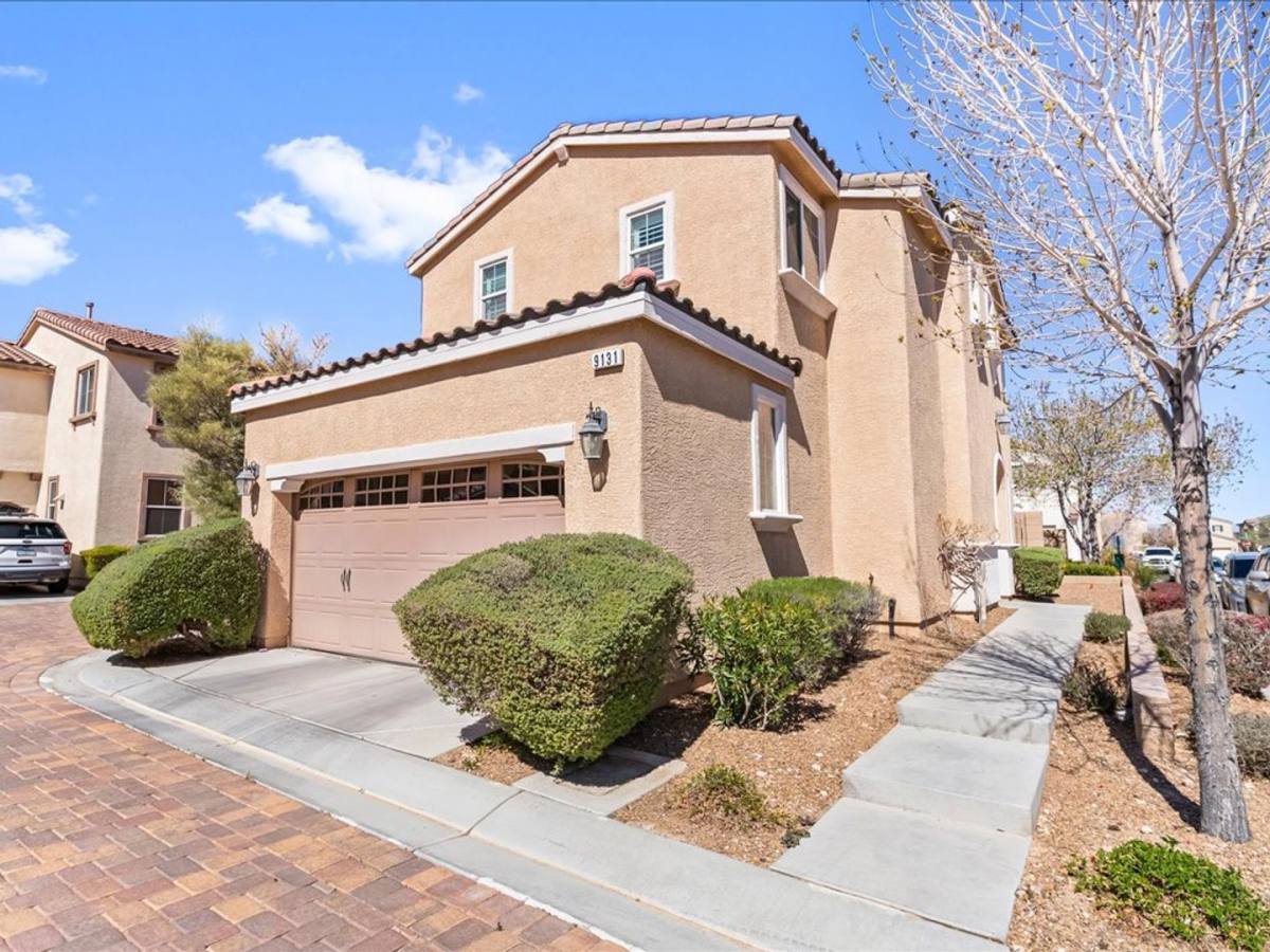 House for rent at 9131 Mount Wilson St, Las Vegas, NV 89113