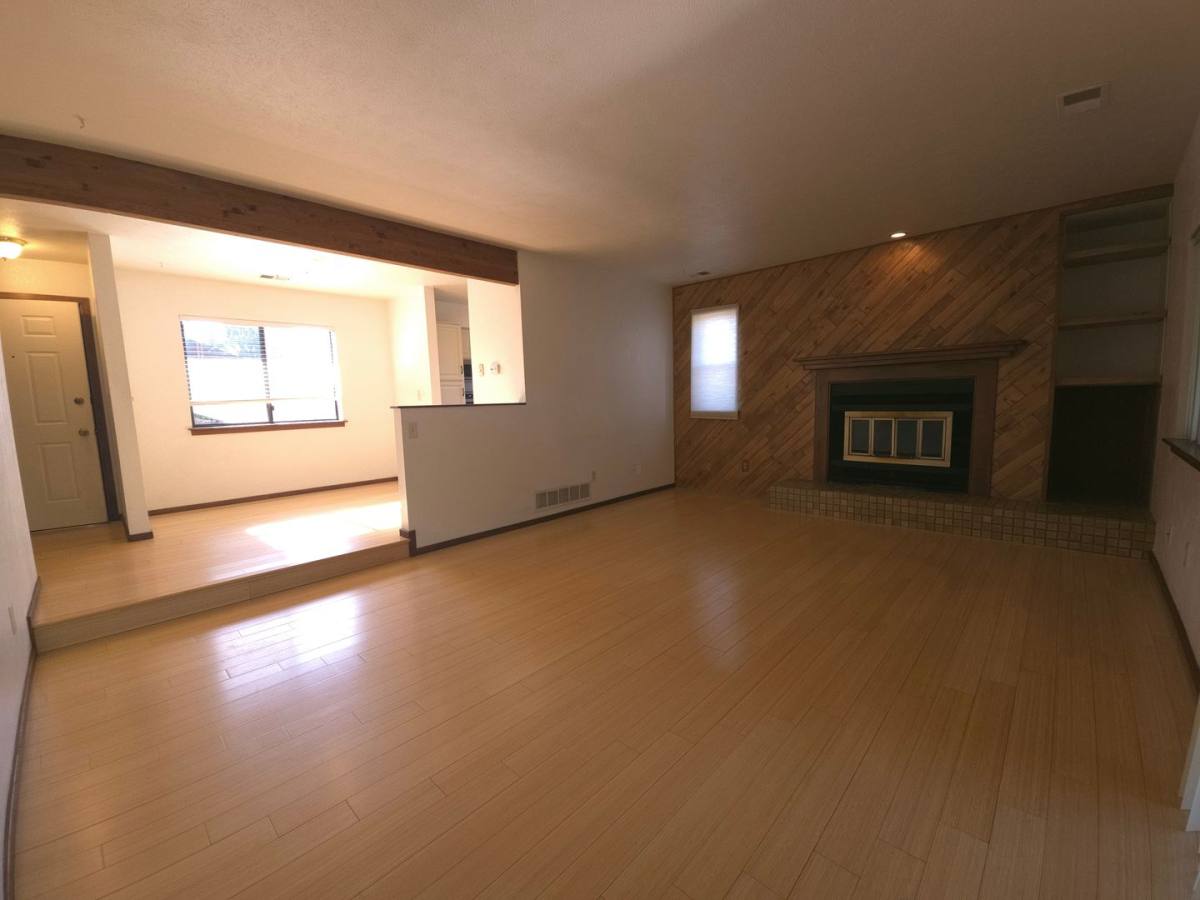 Apartment for rent at 525 Manhattan Dr, Boulder, CO 80303