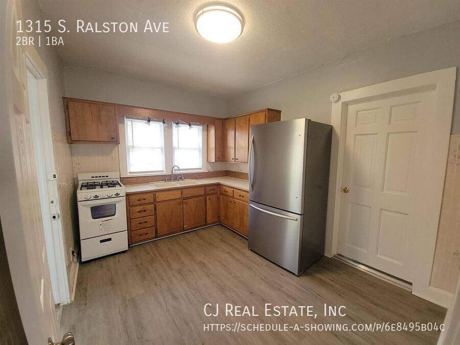 House for rent at 1315 S Ralston Ave, Independence, MO 64052