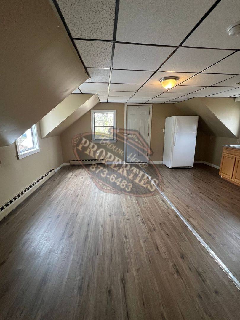 Apartment for rent at 12 Oak St, Oakland, ME 04963