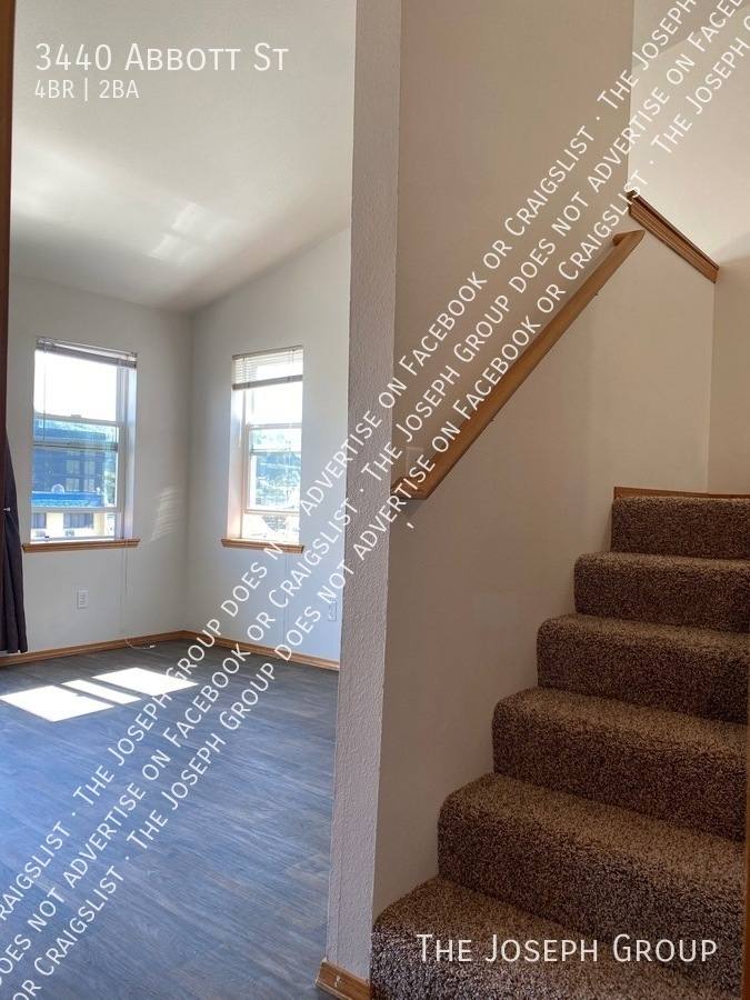 House for rent at 3440 Abbott St, Bellingham, WA 98225