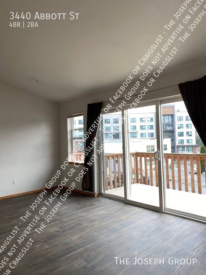 House for rent at 3440 Abbott St, Bellingham, WA 98225