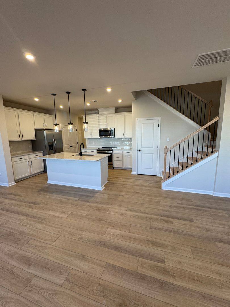 Townhouse for rent at 8911 Nettleton Ave, Charlotte, NC 28215