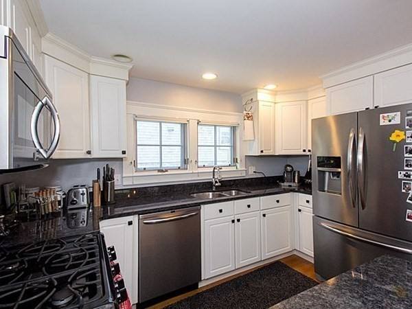Townhouse for rent at 281 Brookline St #1, Cambridge, MA 02139