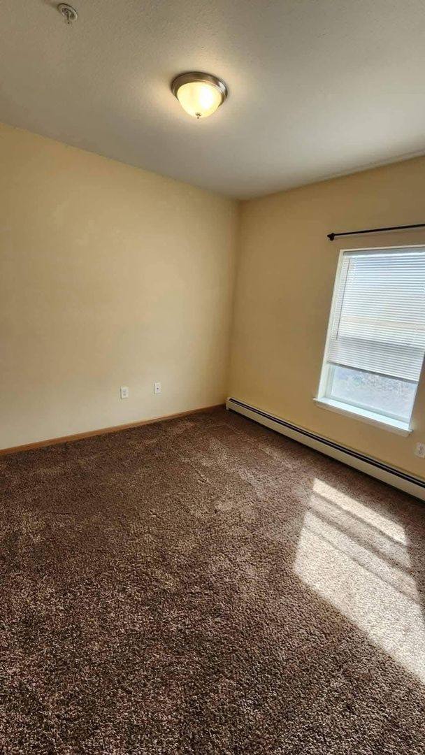 Apartment for rent at 804 3rd St NW, Sidney, MT 59270
