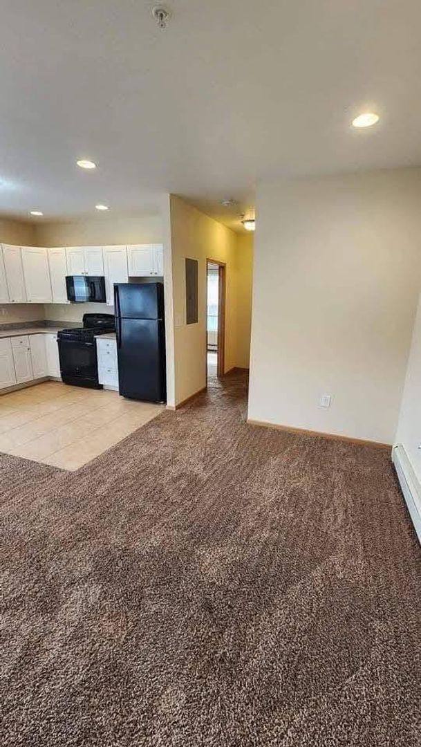 Apartment for rent at 804 3rd St NW, Sidney, MT 59270