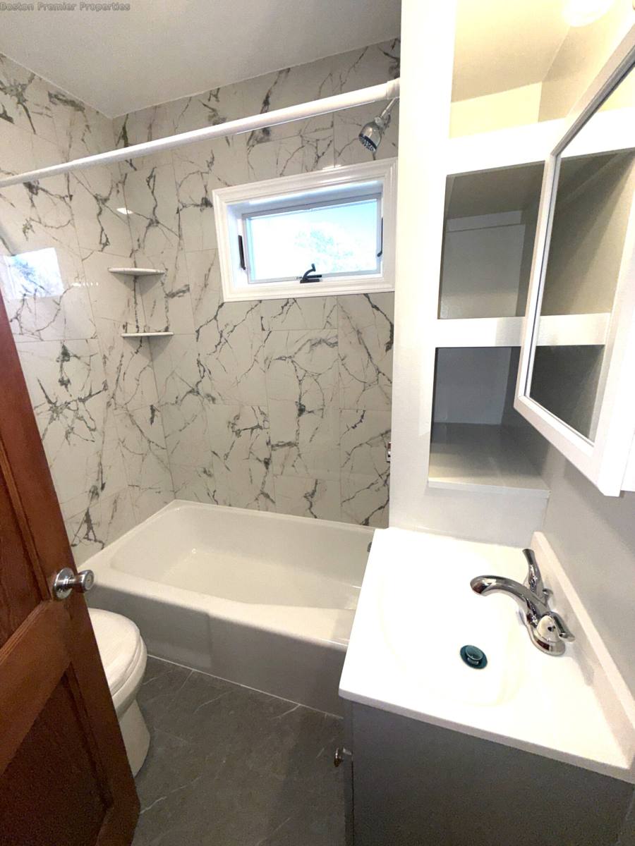 Apartment for rent at 75 Sterling St #A, Braintree, MA 02184