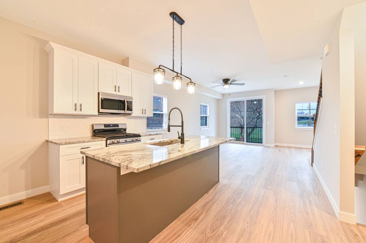Townhouse for rent at 4740 Walworth Ave, Cleveland, OH 44102