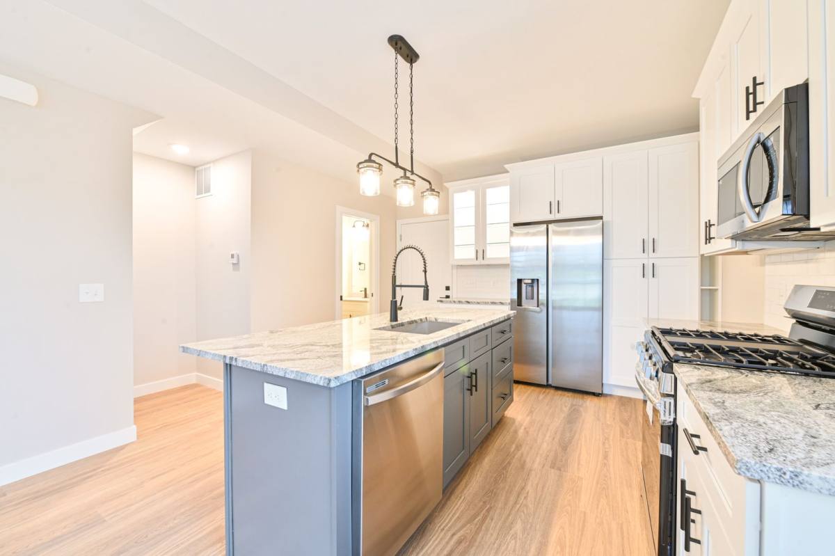 Townhouse for rent at 4740 Walworth Ave, Cleveland, OH 44102