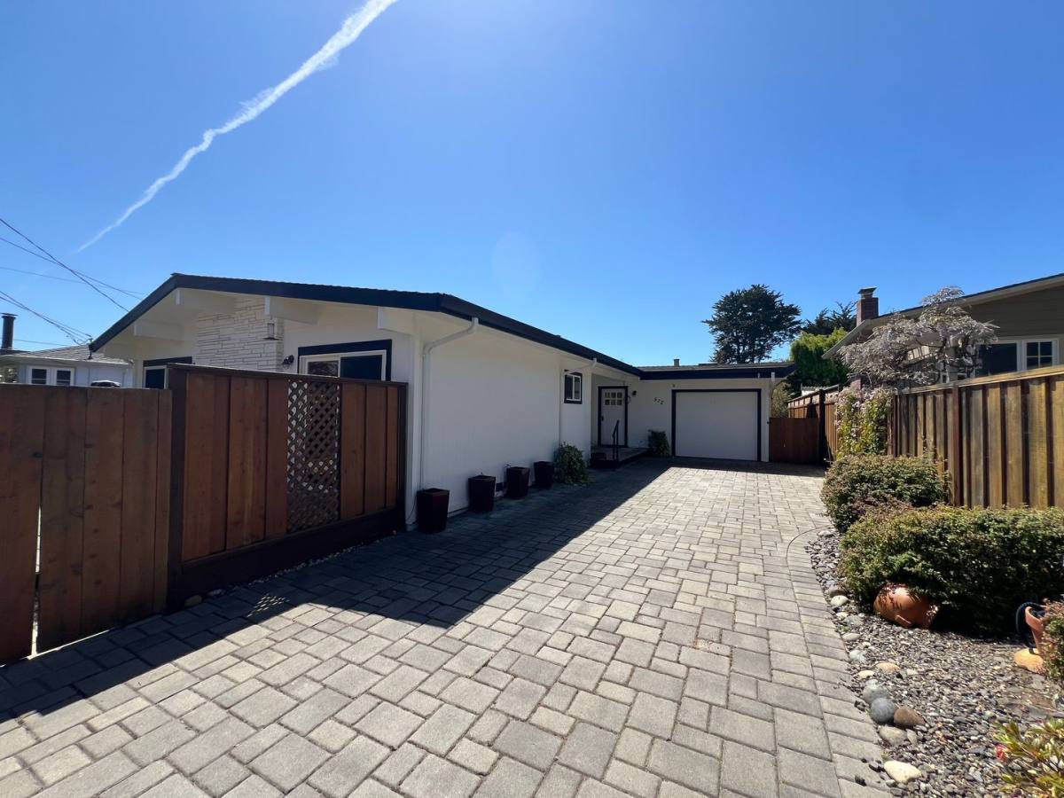 House for rent at 512 Cliff Dr, Aptos, CA 95003