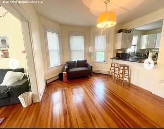 House for rent at 39-41 Illinois Ave #2, Somerville, MA 02145