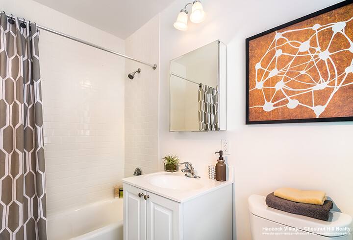 Townhouse for rent at 53 Thornton Rd #T-053, Chestnut Hill, MA 02467