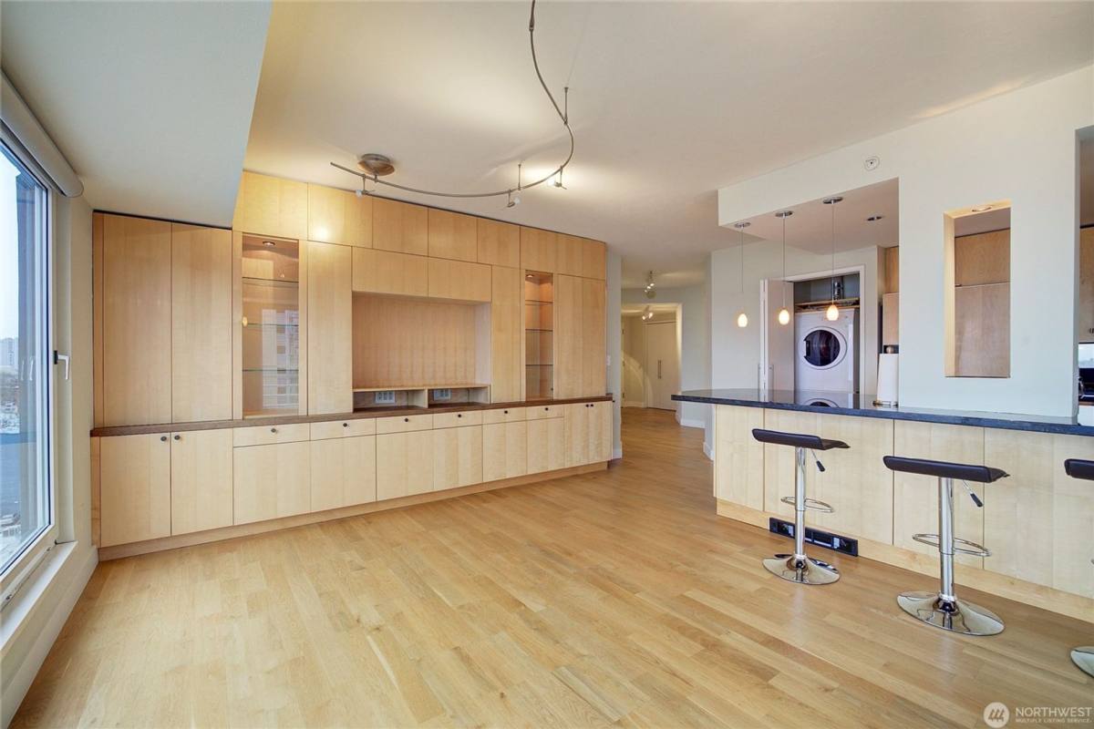 Apartment for rent at 1415 2nd Ave, Seattle, WA 98101