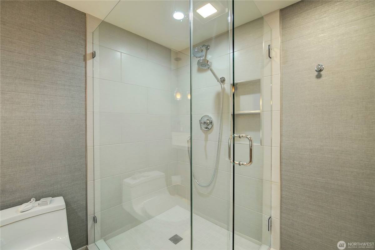 Apartment for rent at 1415 2nd Ave, Seattle, WA 98101