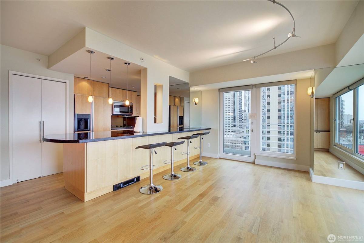 Apartment for rent at 1415 2nd Ave, Seattle, WA 98101