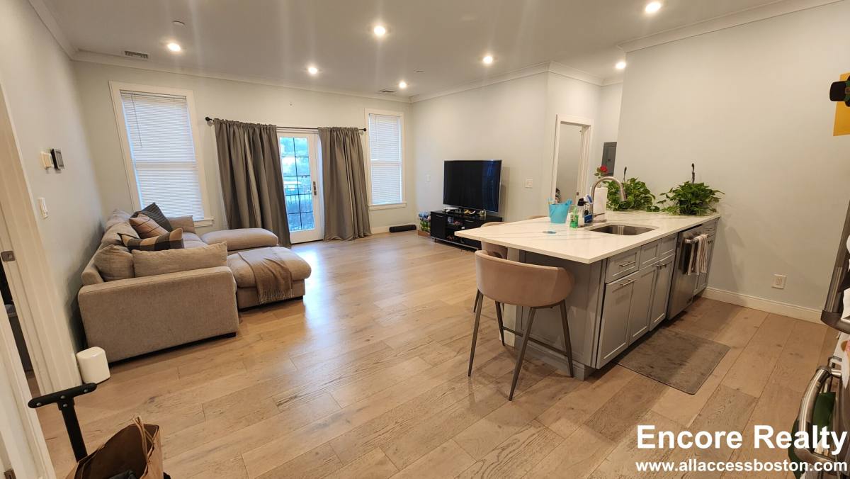 Apartment for rent at 32 Cummins Highway 2, Roslindale, MA 02131