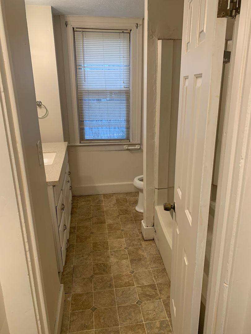 Apartment for rent at 333 W Park, Columbiana, OH 44408