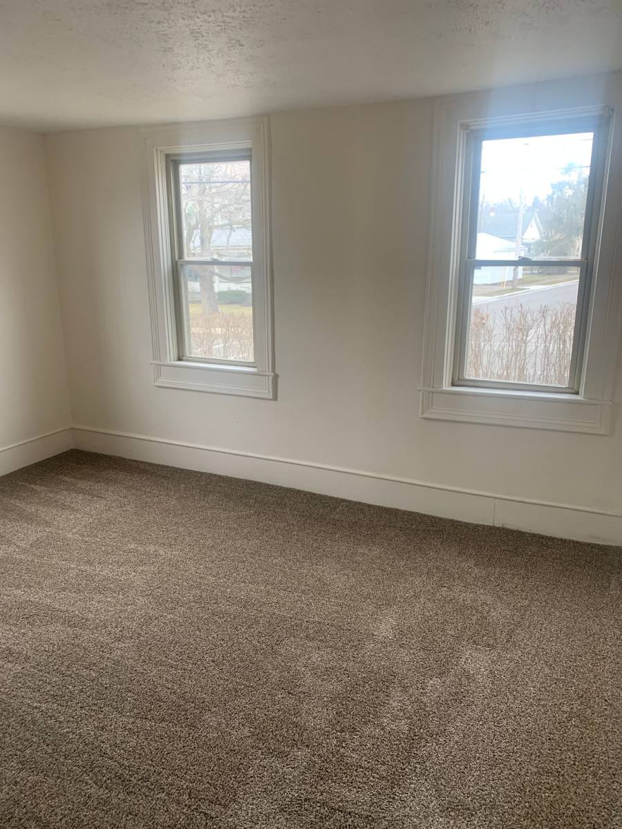 Apartment for rent at 333 W Park, Columbiana, OH 44408