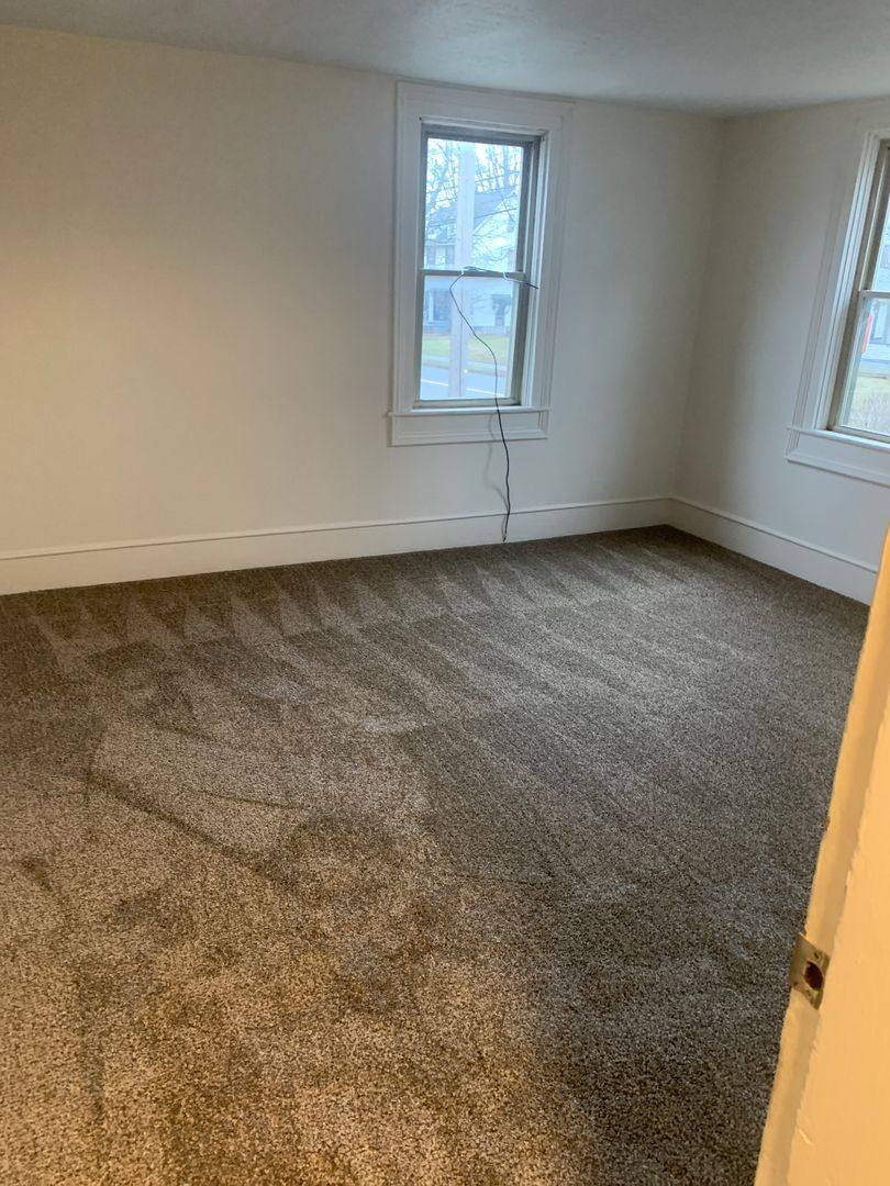 Apartment for rent at 333 W Park, Columbiana, OH 44408