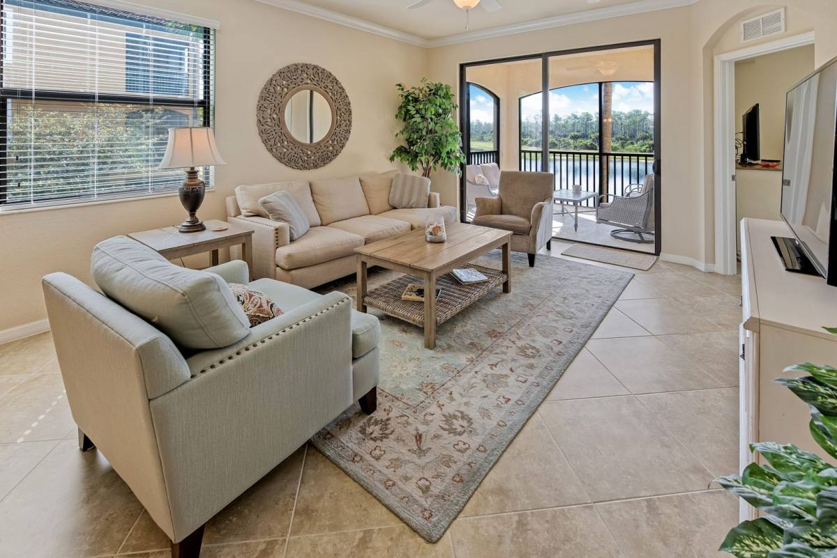 Condo for rent at 9735 Acqua, Naples, FL 34113