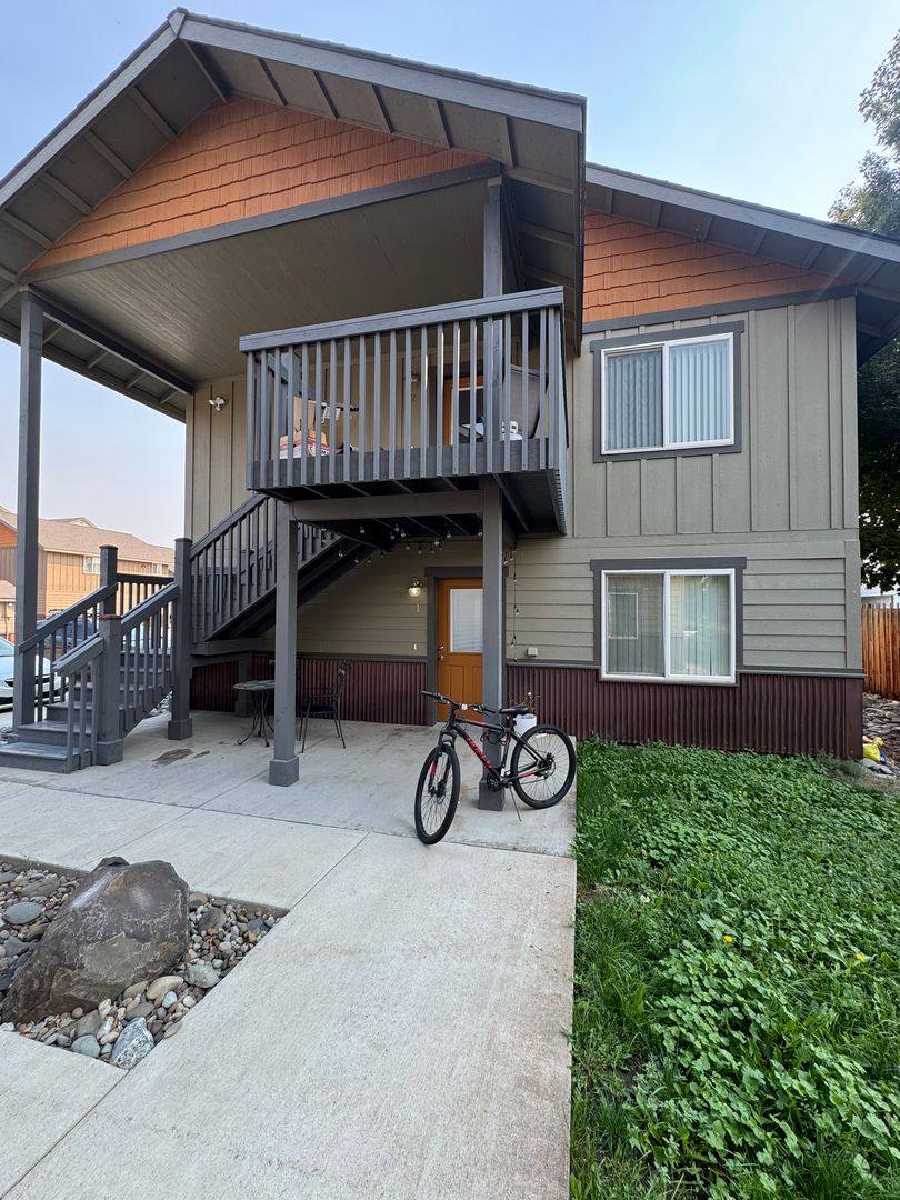 Apartment for rent at 2221 Airport Rd, Ellensburg, WA 98926