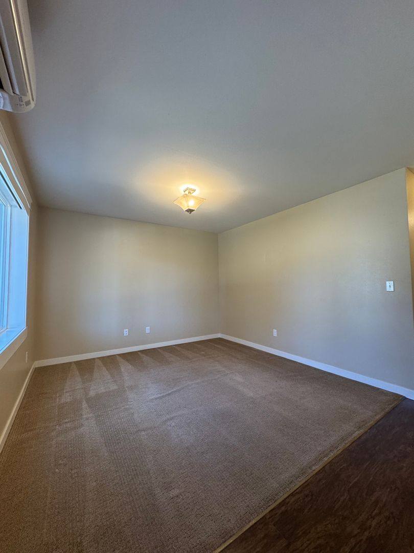 Apartment for rent at 2221 Airport Rd, Ellensburg, WA 98926