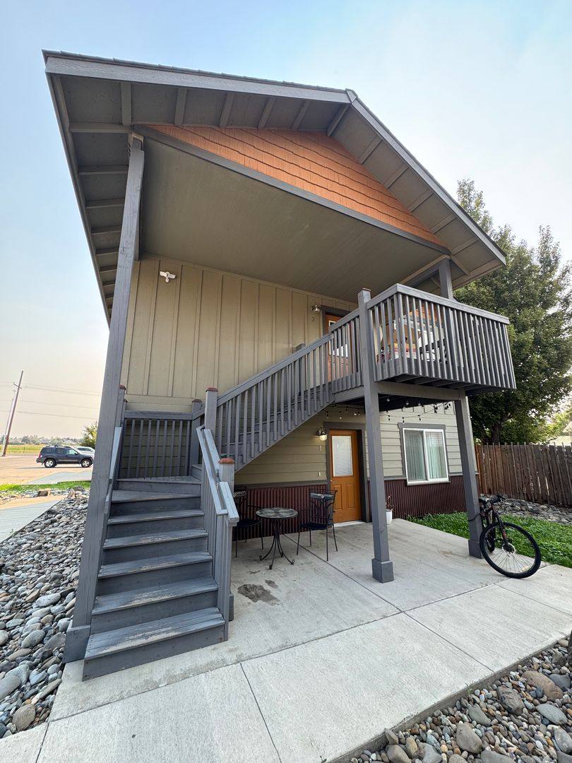 Apartment for rent at 2221 Airport Rd, Ellensburg, WA 98926