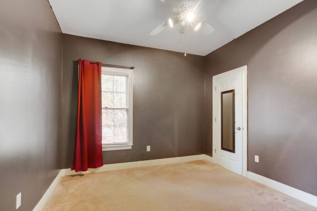 Townhouse for rent at 1300 Broadway St, New Orleans, LA 70118