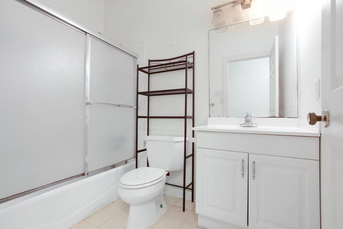 Townhouse for rent at 1300 Broadway St, New Orleans, LA 70118