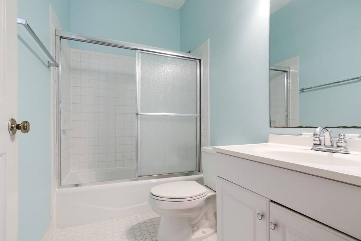 Townhouse for rent at 1300 Broadway St, New Orleans, LA 70118