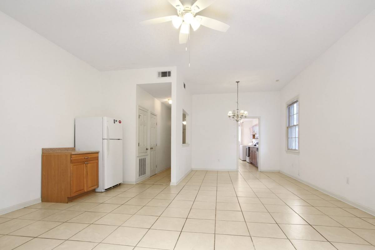 Townhouse for rent at 1300 Broadway St, New Orleans, LA 70118
