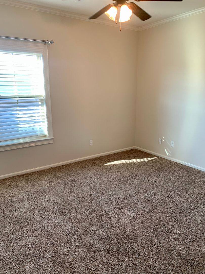 Townhouse for rent at 109 Ella St, Lafayette, LA 70506