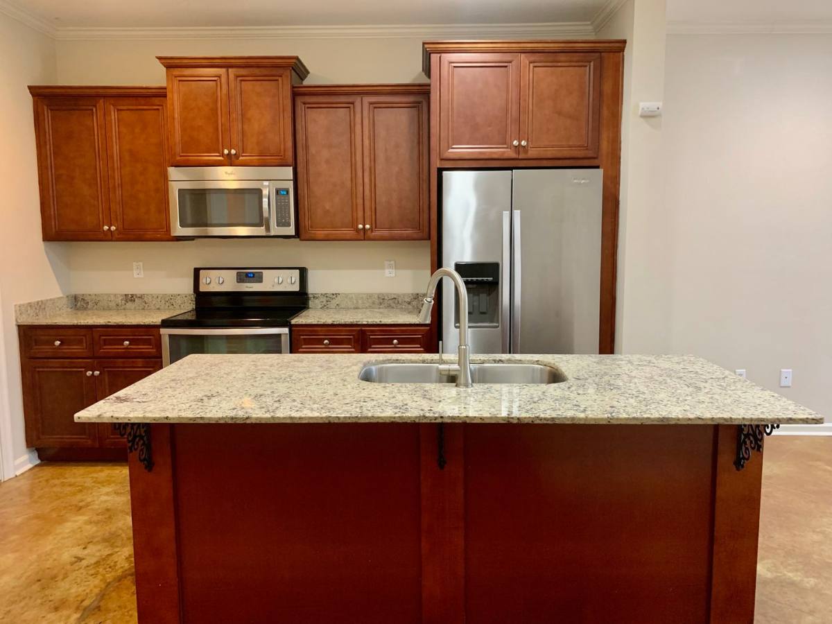 Townhouse for rent at 109 Ella St, Lafayette, LA 70506