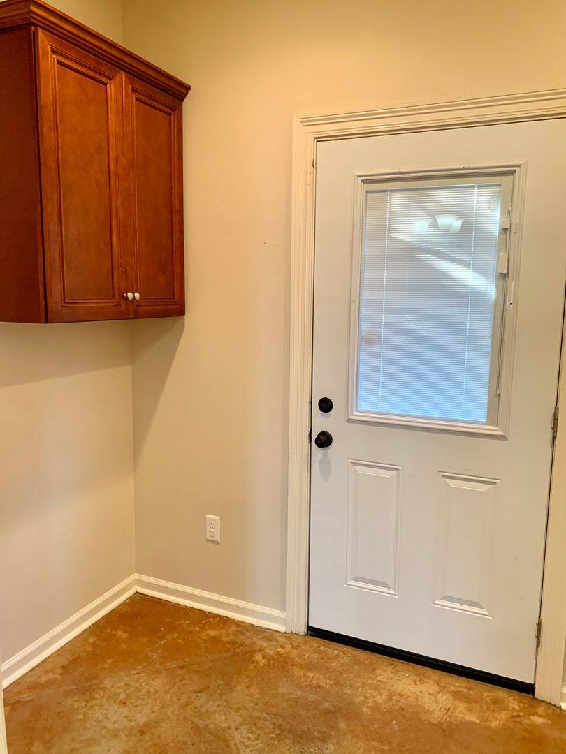Townhouse for rent at 109 Ella St, Lafayette, LA 70506
