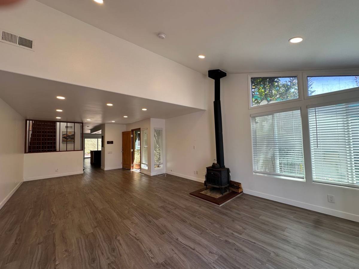 House for rent at 220 21st St, Huntington Beach, CA 92648