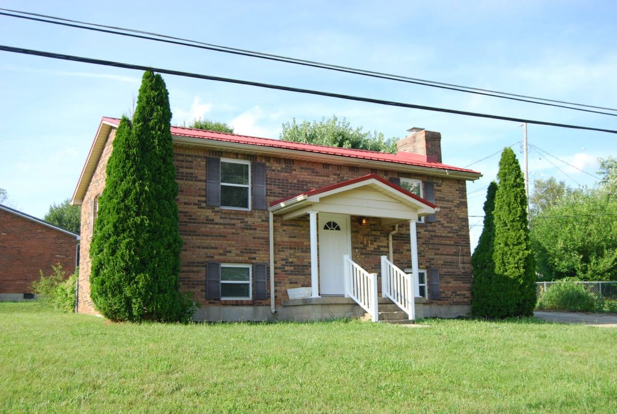 House for rent at 811 Cedarcrest Dr, Vine Grove, KY 40175