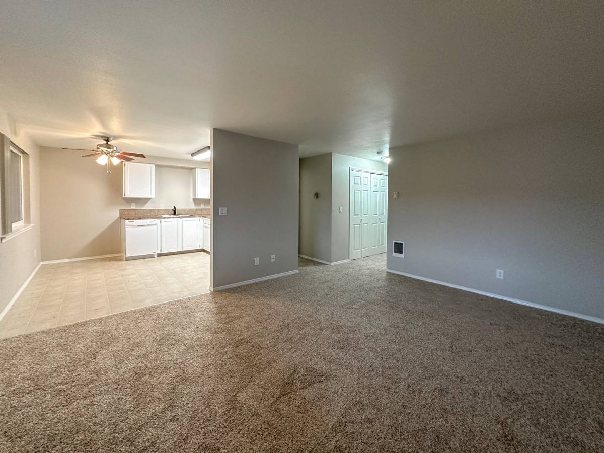 Apartment for rent at 351-359 Glen Creek Rd NW, Salem, OR 97304